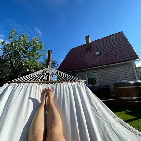 Villa Cozy Private House With Backyard And Hot Tub Parnu