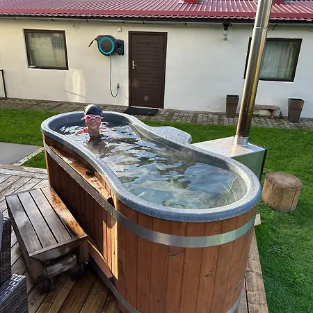Villa Cozy Private House With Backyard And Hot Tub Parnu